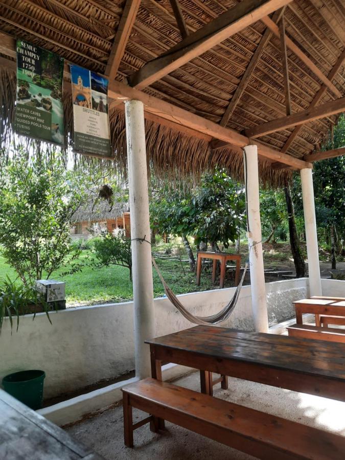 Pachamaya River Hostel Lanquín Екстериор снимка