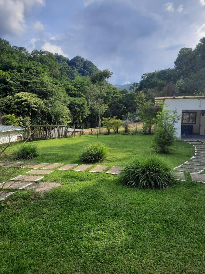 Pachamaya River Hostel Lanquín Екстериор снимка