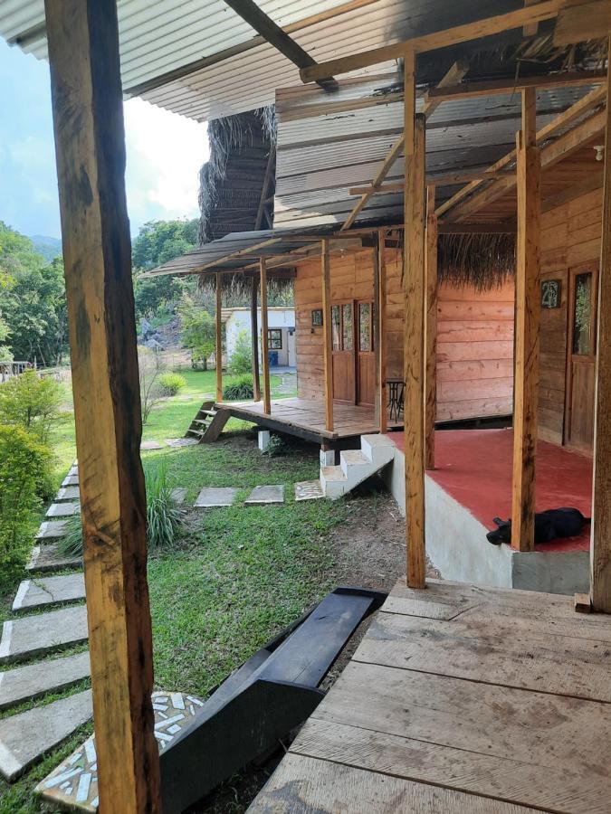Pachamaya River Hostel Lanquín Екстериор снимка