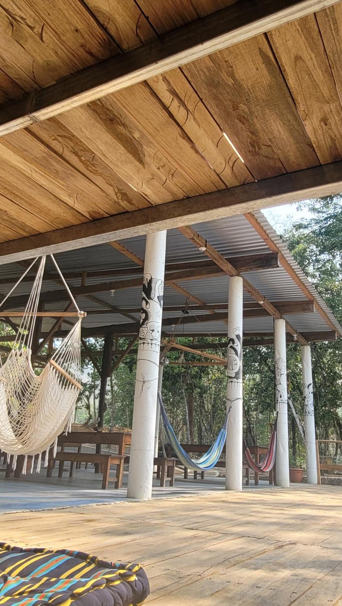 Pachamaya River Hostel Lanquín Екстериор снимка