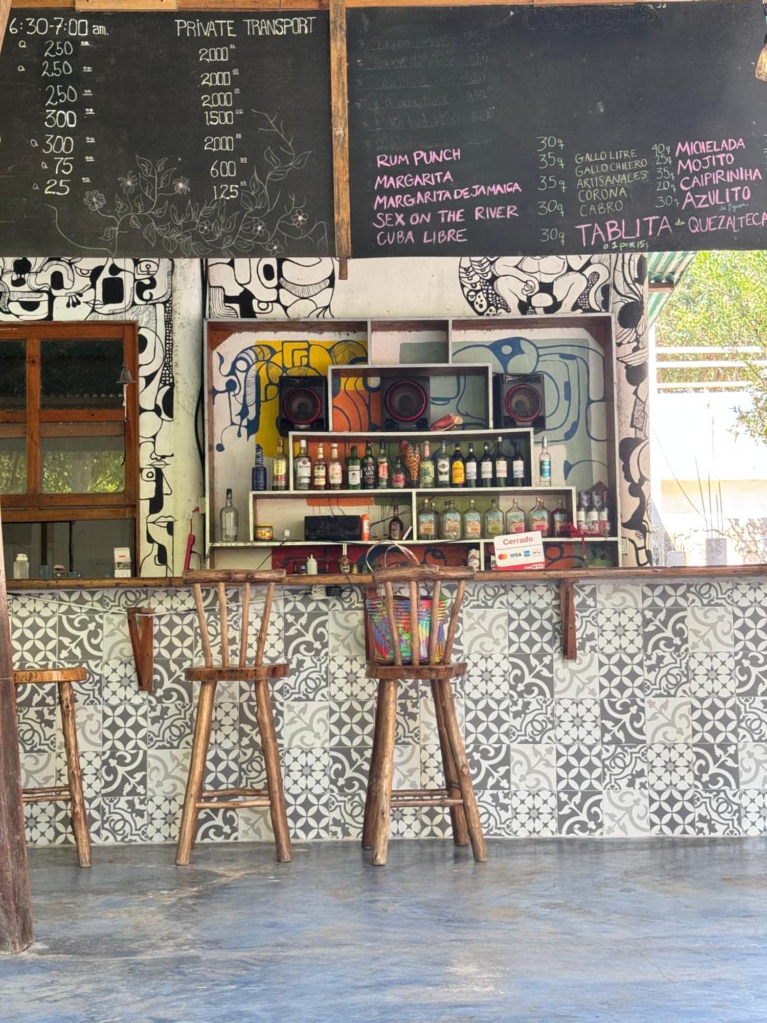 Pachamaya River Hostel Lanquín Екстериор снимка