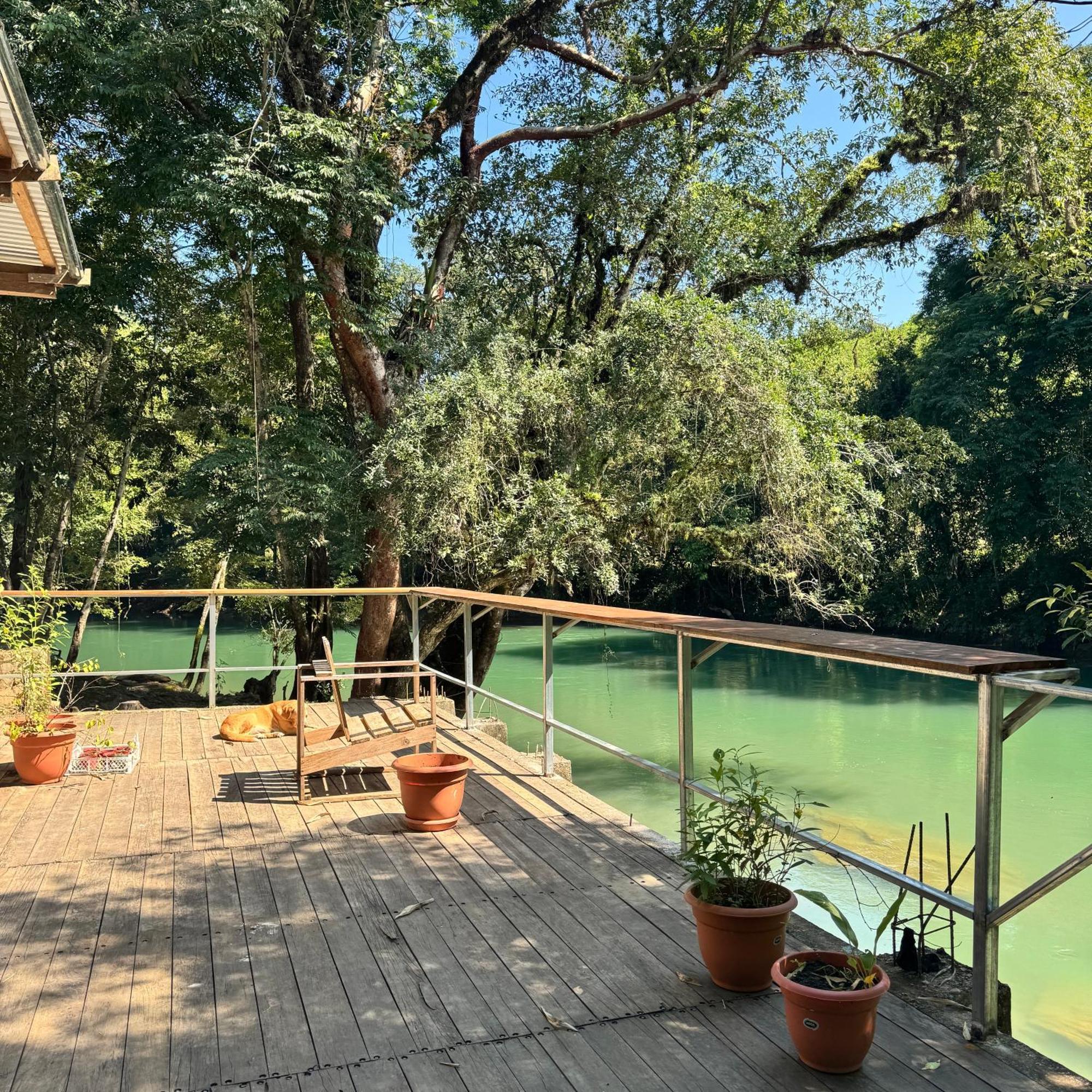 Pachamaya River Hostel Lanquín Екстериор снимка