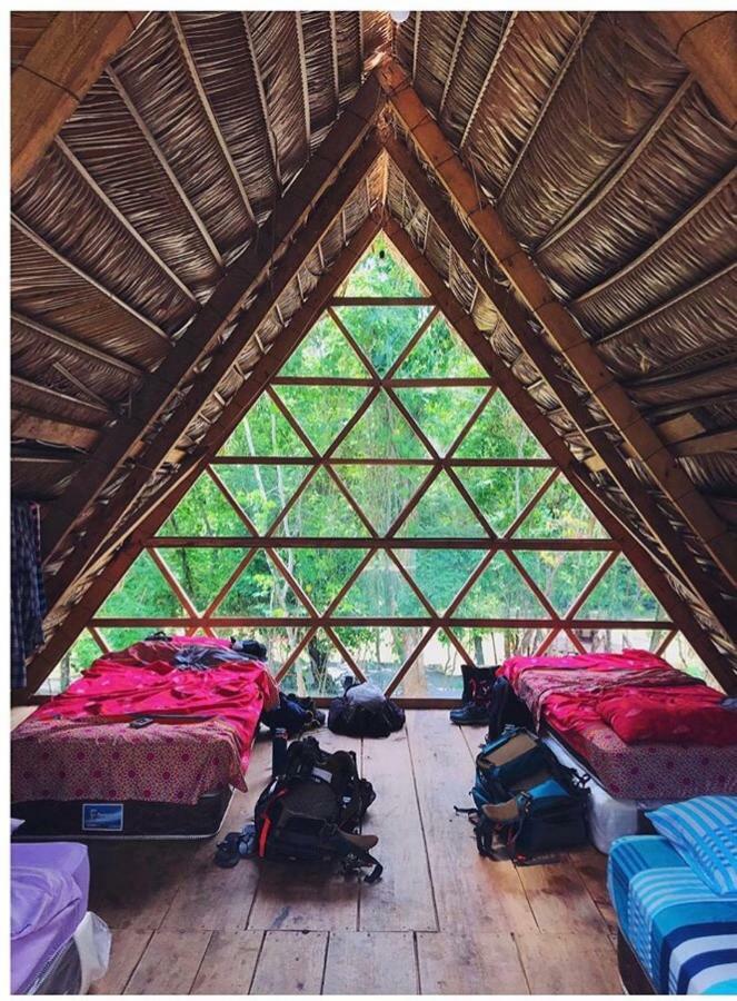 Pachamaya River Hostel Lanquín Екстериор снимка
